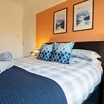 Strawberry Fields House - Air Host & Stay - 3 Bedroom