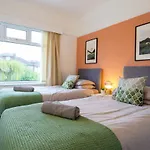 Strawberry Fields House - Air Host & Stay - 3 Bedroom