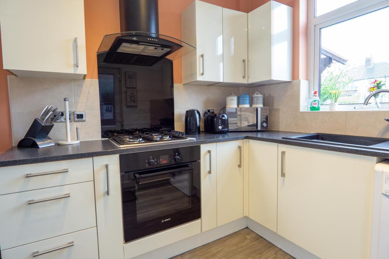 Strawberry Fields House - Air Host & - 3 Bedroom Liverpool