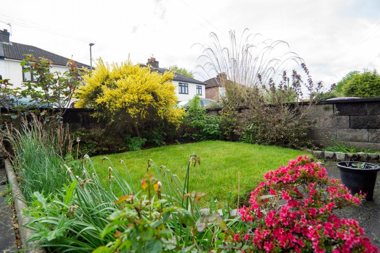 Strawberry Fields House - Air Host & - 3 Bedroom Apartment *